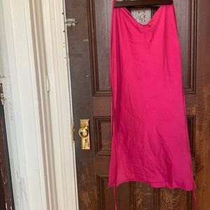 Fuchsia V-line satin MIDI skirt with waist highlighting ties